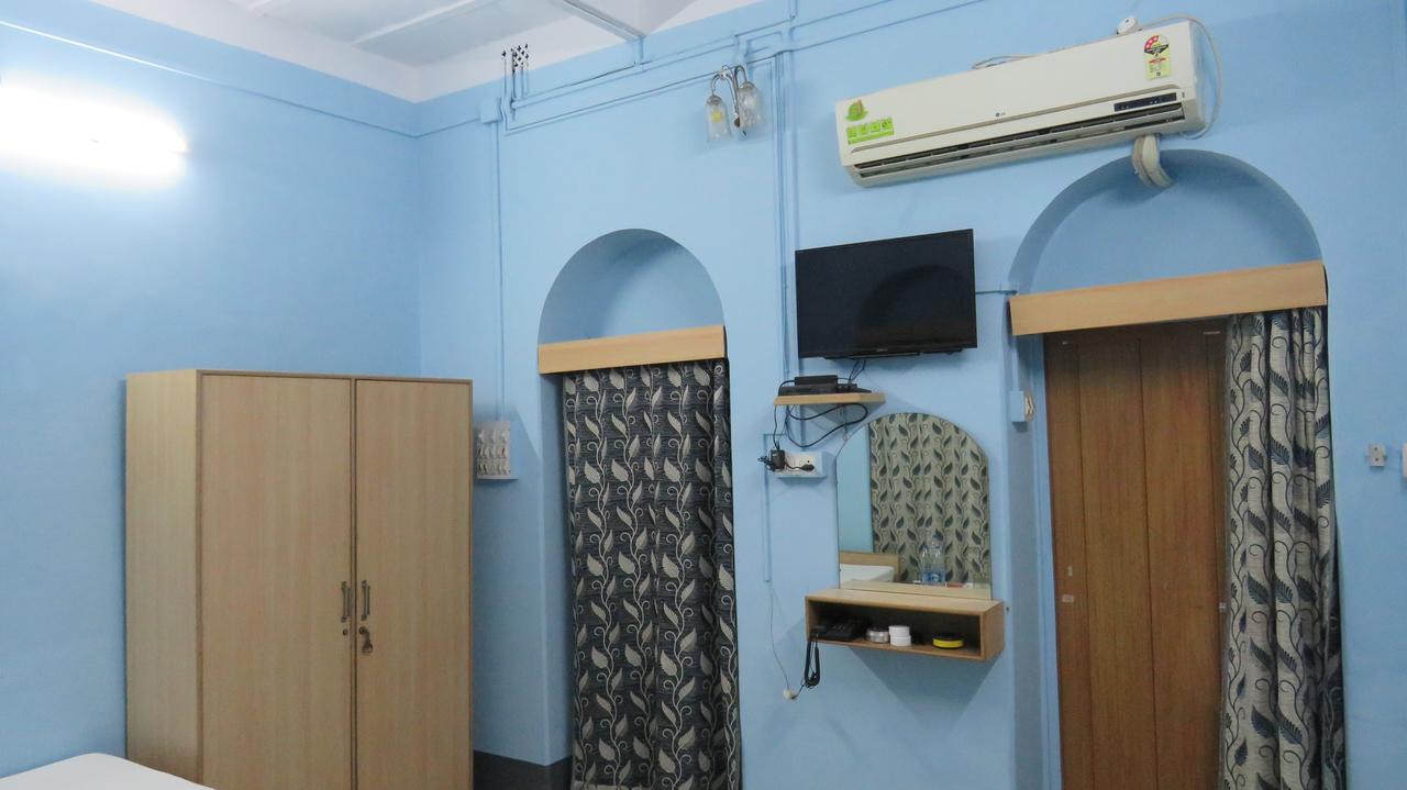 Shaw Guest House Колката Екстериор снимка